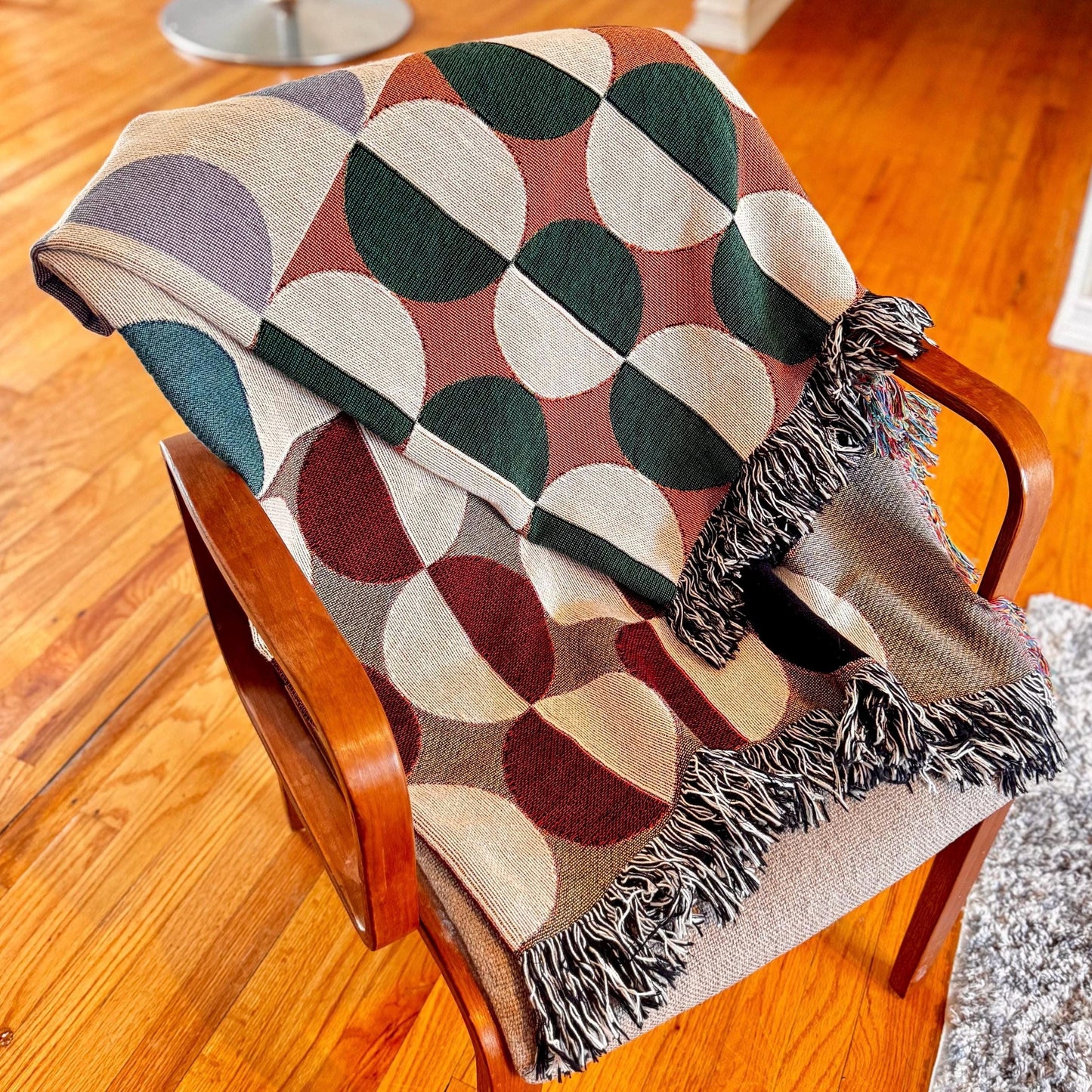 Desbundar Woven Throw Blanket