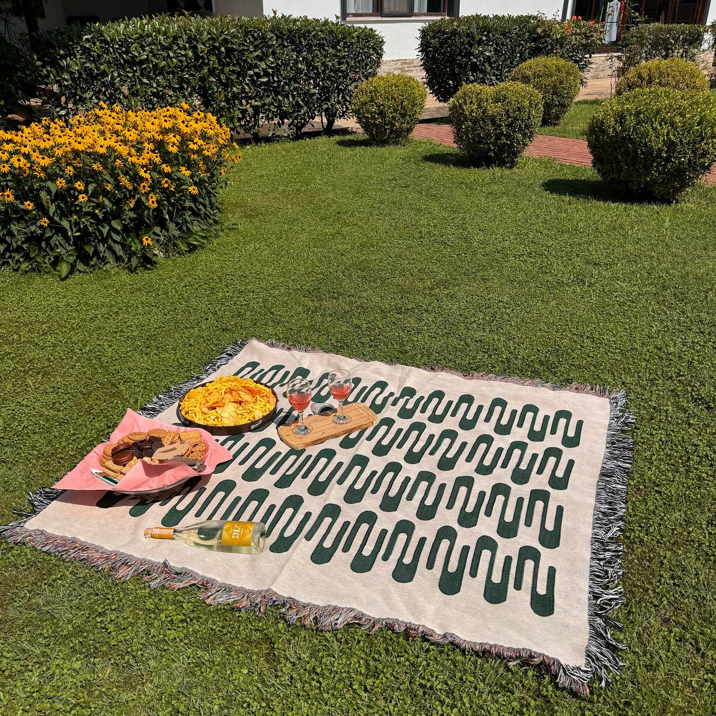 Right Signal Woven Throw Blanket