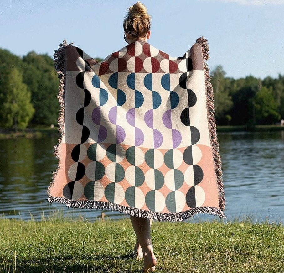 Desbundar Woven Throw Blanket